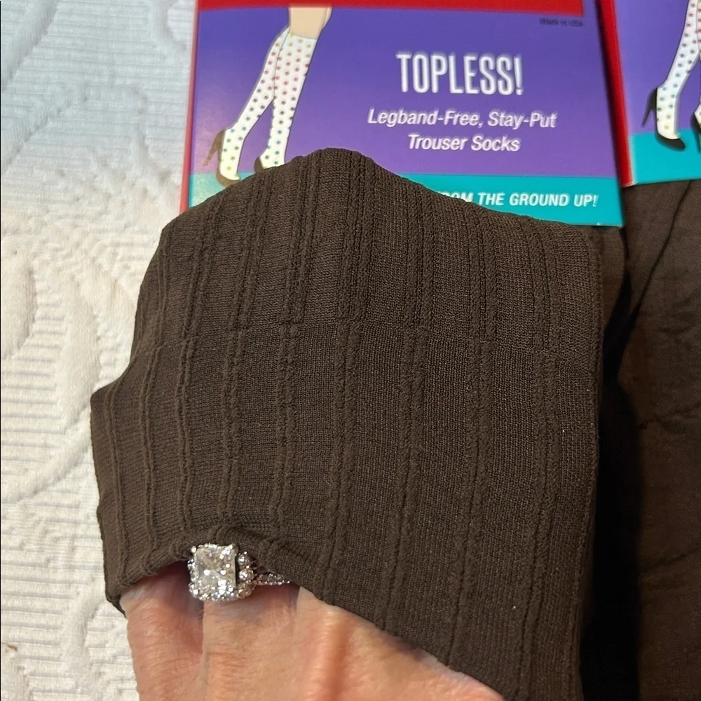 SPANX Topless stay put Dress Socks.NEW Trouser Socks. Brown Ribbed. Regular size